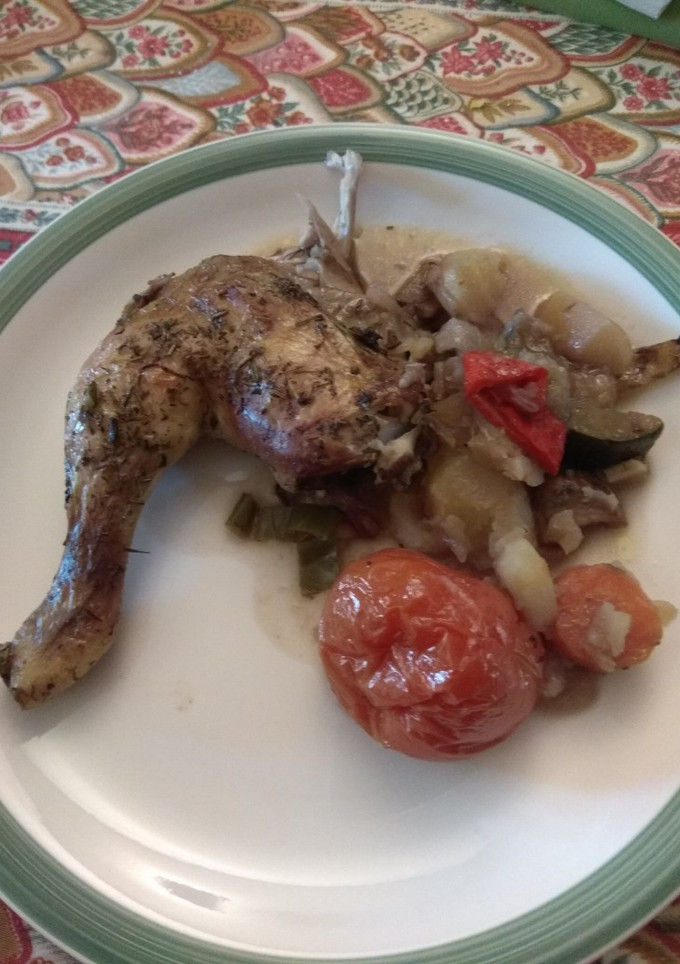 Una foto de Pollo con verduras a la cazuela