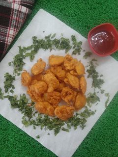 ડુંગળી બટાકા ના ભજીયા (Dungri Bataka Bhajiya Recipe In Gujarati) રેસીપી મુખ્ય ફોટો