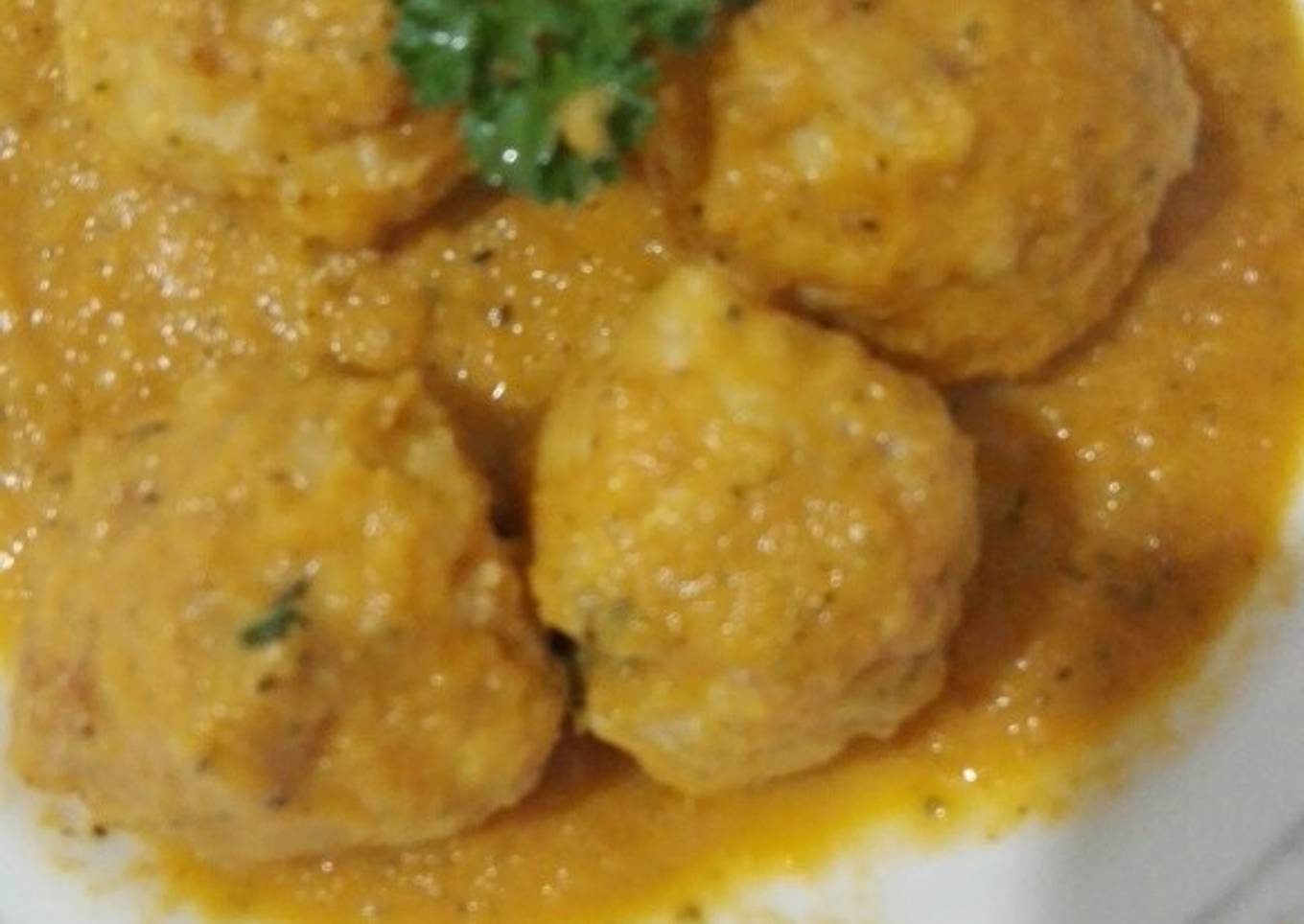 Albóndigas de pollo con salsa de verduras