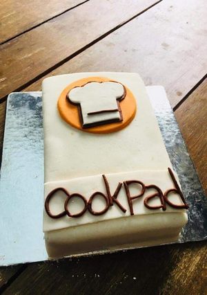 A picture of Eggless, gelatine free fondant.