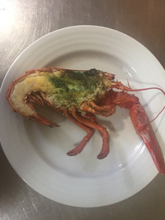 Una foto de Bogavante cocido con un golpe de plancha