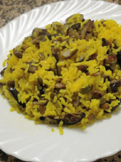 Una foto de Arroz con setas y berenjena