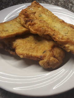 Una foto de Pescado frito con tempura de cerveza