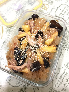 韓式鳳梨雞絲涼拌雙耳 的食譜成品照片