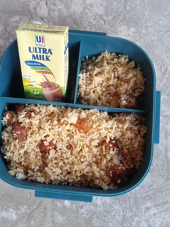 Foto resep Nasi Goreng Nugget Simpel (Bekal Sekolah Anak)