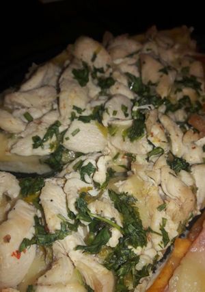 Una foto de Pizza de pollo