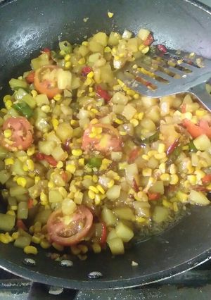 Foto resep Tumis jagung manis kentang apa sih 🤔