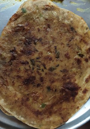 A picture of গাজর পরোটা (Gajar Porota Recipe in Bengali).