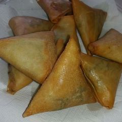 A picture of Beef samosa.
