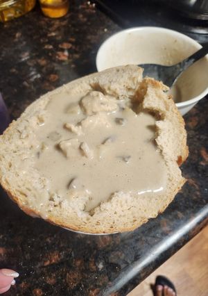 Una foto de Crema de papa, portobello y pollo