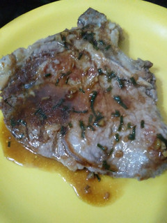 Una foto de Carne con salsa de soja, jengibre y ajo