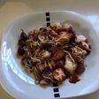 Pulpo con gulas