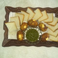 A picture of Cheese bread roll.