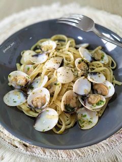 Una foto de Tallarines alle vongole