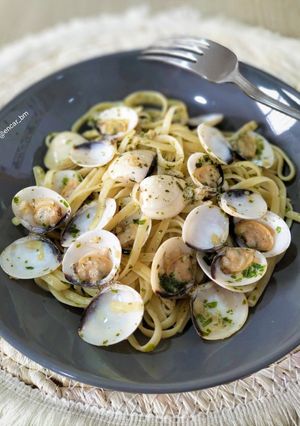 Una foto de Tallarines alle vongole