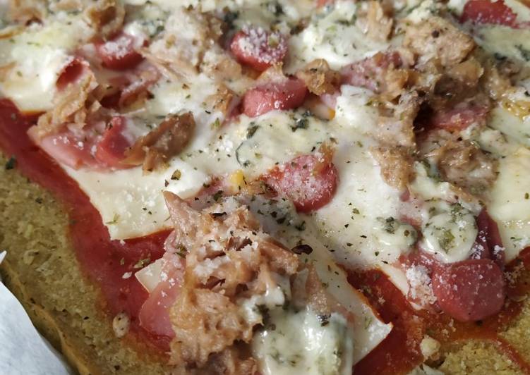 Pizza casera con base de garbanzos