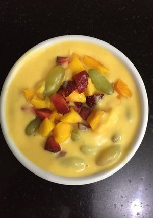 A picture of Aamras with a twist.