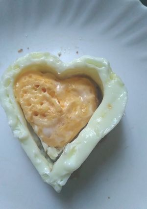 A picture of Heart eggs.