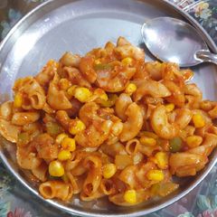 A picture of Red sauce pasta.