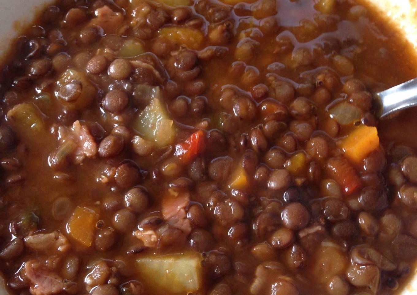 Guiso de lentejas con vegetales y panceta🍲💕