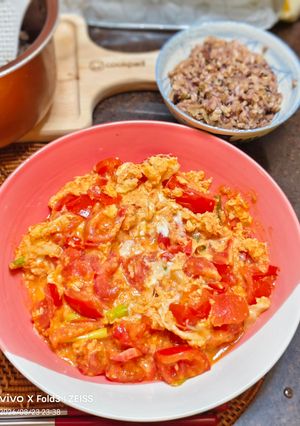 番茄滑蛋丼飯 的食譜成品照片