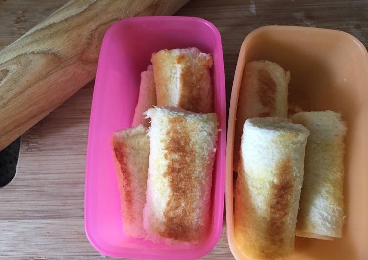 Roti Tawar Sosis Mini