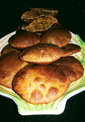 A picture of Corn Kachoris.