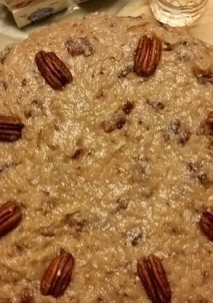 A picture of Coconut Pecan Frosting.