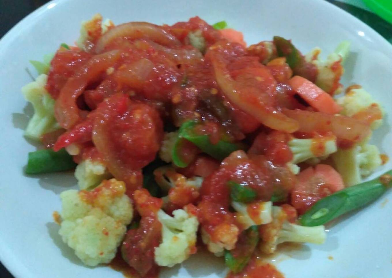 Sayur rebus saos asam manis pedas