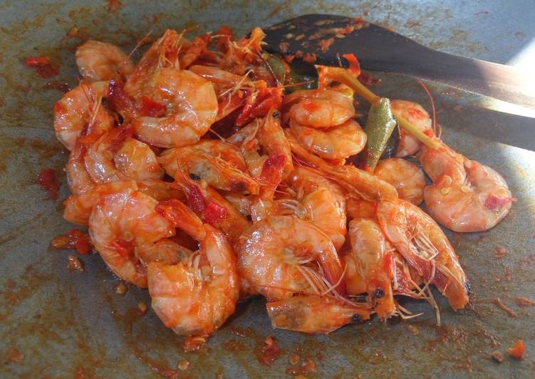Resep Udang balado pedas manis Anti Gagal