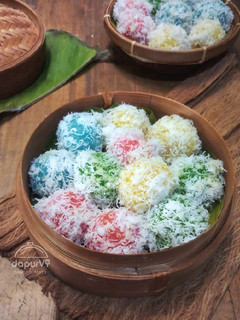 Foto resep KLEPON SINGKONG warna-warni