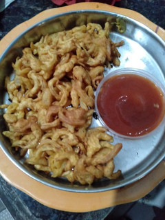 प्याज के पकौड़े (Pyaz ke pakode recipe in hindi) रेसिपी मुख्य फोटो