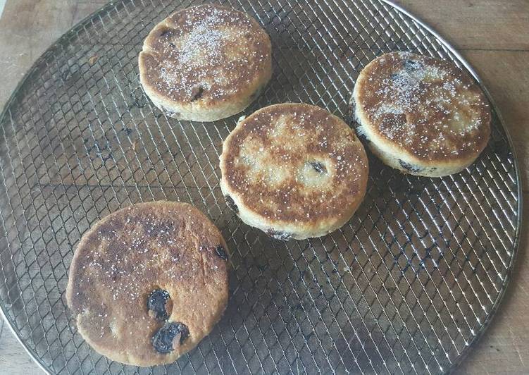 How to Make Any-night-of-the-week Welsh Cakes