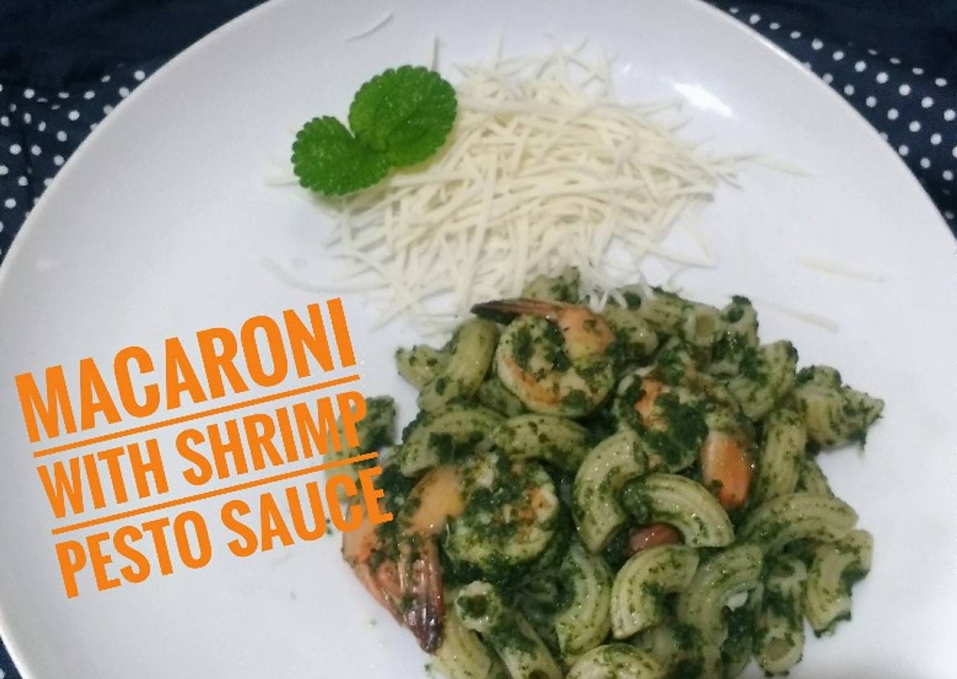 28.1. Macaroni with shrimp pesto sauce