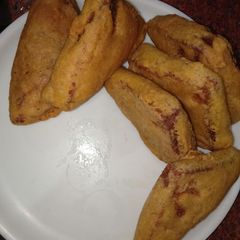 A picture of Bread fritters.