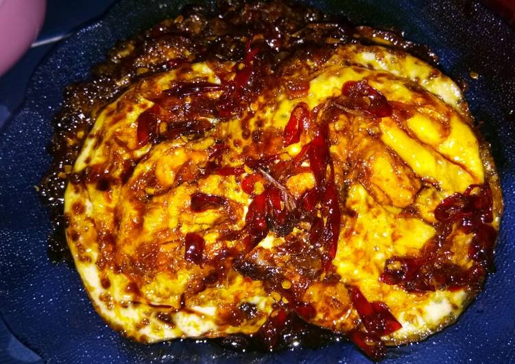 Telur ceplok sambel kecap