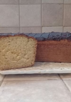 Una foto de Budín de naranja con cobertura de chocolate