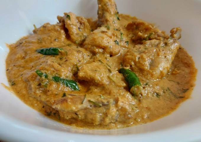 Degi Chicken Korma Recipe by Kumkum Chatterjee - Cookpad