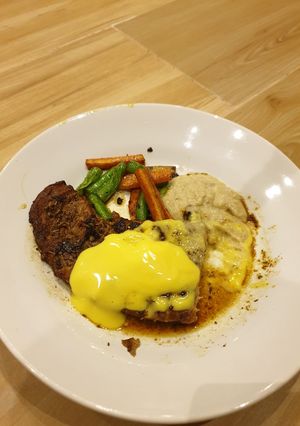Foto resep Pan Seared Steak with Honey Mustard Sauce