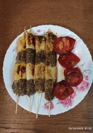 عکسی از دستور کباب نگینی تابه ای با سیخ چوبی