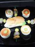 Panecillos con volovanes y banderillas