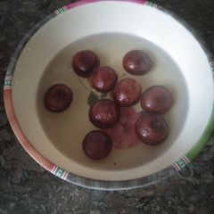 A picture of Gulab jamun.