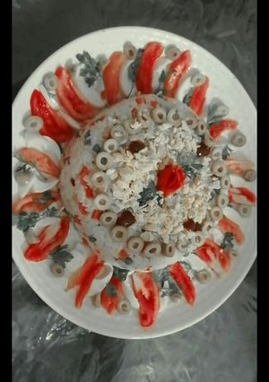 صورة لوصفة سلطة الأرز المزينة