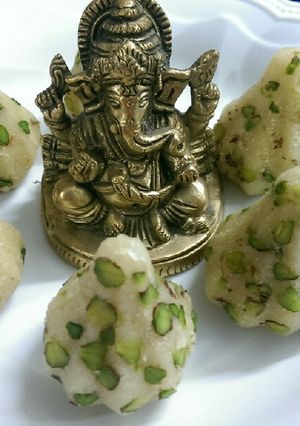 A picture of Suji banana modak.