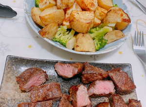 氣炸牛排馬鈴薯 的食譜成品照片