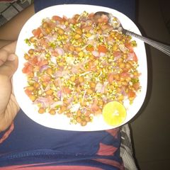 A picture of Sprouts.
