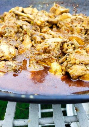 A picture of Chickn karahi.
