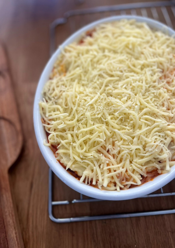 Una foto de Pastel de carne sencillo y riquísimo con puré de patata - Receta de Batch Cooking
