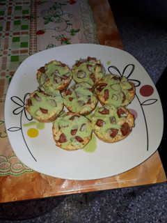 Una foto de Magdalenas saladitas con aderezo fresco