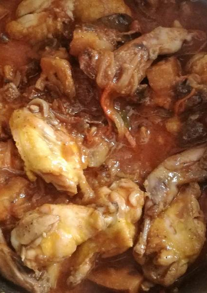Una foto de Pollo y codornices con samfaina